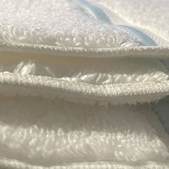 bundle of3 white hand towels - Picture 8 of 8